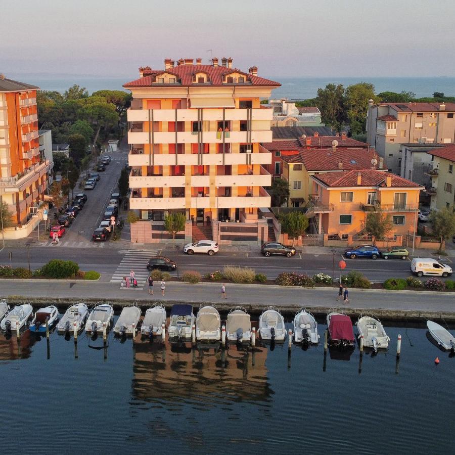 Aparthotel Capitol Grado Exterior photo